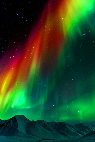 earthdaily:The Symphony of Northern Lights by Noppawat 