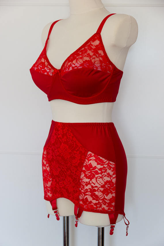 laurenethedream:  lovinghandmadelingerie:  Cocos Retro Closet  I feel like this is