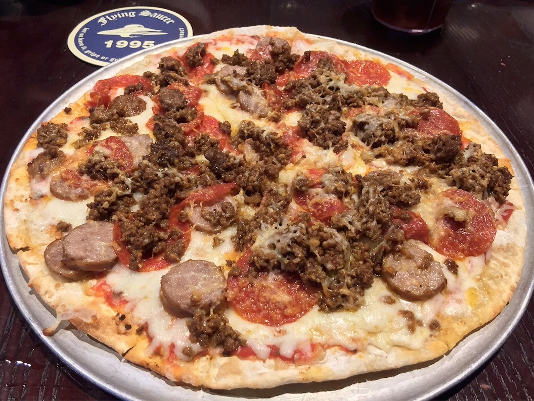 food-porn-diary:  Beef bratwurst, applewood smoked bacon and spiced beef thin crust