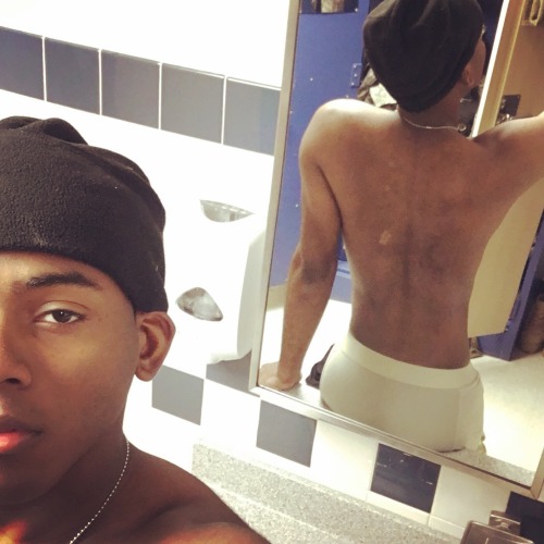 so-dayi:  sexgestiveswag:  Military men are always the horniest     So-Dayi.tumblr.com   