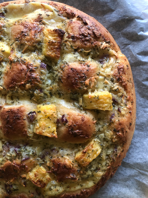 cheesy garlic plantain bread