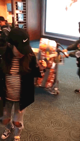 eunjieveryday:  After Eunji saw a fan’s gift to her & their album fall on the ground, she went back to retrieve both. Giving back the fan their album, she thanked them for the Olaf Plushie and was practically dragged away by one of the managers.