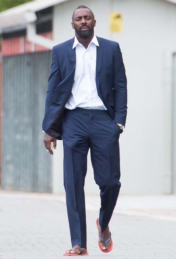 Barefoot Male Celebs of Color — Idris Elba 3