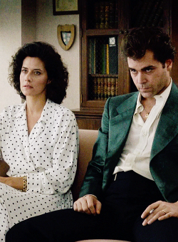 flmblr:   Lorraine Bracco and Ray Liotta in Goodfellas (1990) 