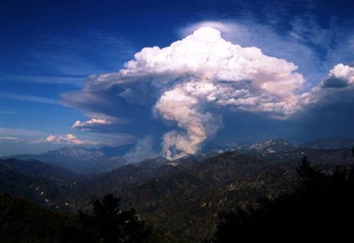 Pyrocumulus CloudsThe scorching power of a wildfire shows its intensity not only close to the ground