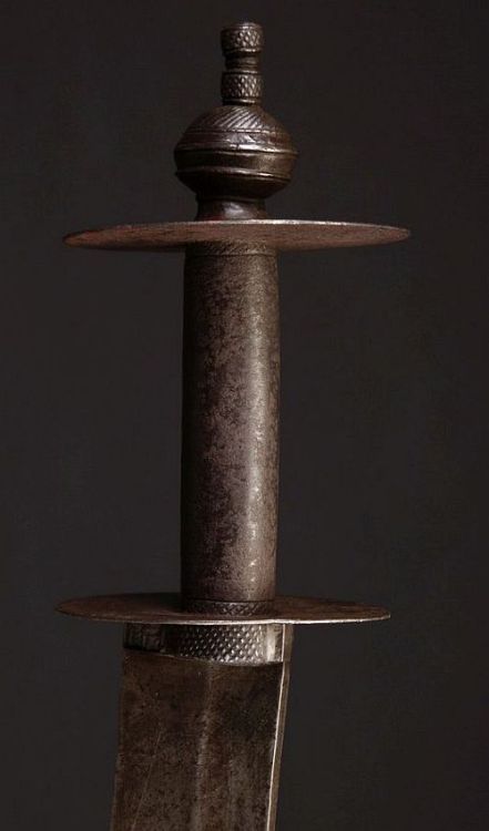 art-of-swords:  Kora Sword Dated: 19th century Culture: Nepalese or Northern Indian Measurements: overall length 27 ½ inches (69.85cm); blade length 21 inches (53.34cm); width 8 inches (20.32cm) These unusual weapons were used both in battle and for