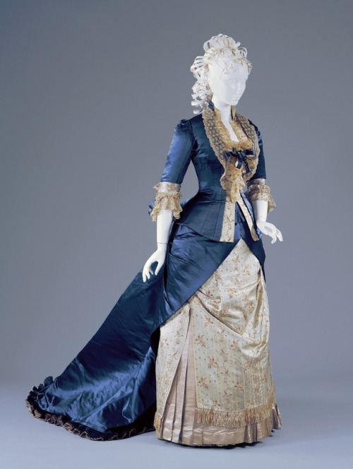 costumeloverz71:  Reception Dress: Day Bodice, Evening Bodice and Skirt, Charles Frederick Worth, 18