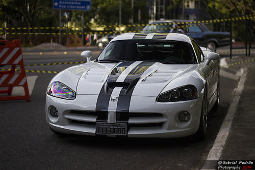 automotivated:  Dodge Viper by Gabriel_magrelo on Flickr. 