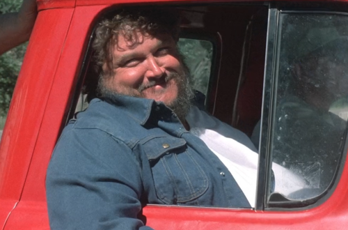 Dennis Burkley in Burt Reynold’s 1987 Malone.