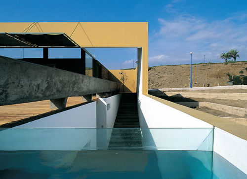 architags:Barclay &amp; Crousse Architecture. Equis House. Cañete, Peru. photos &copy