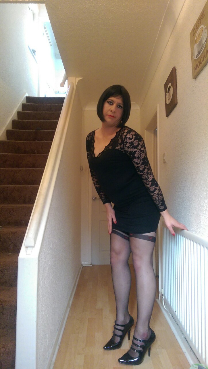 sissytrainxpose:  Such a lovely sissy!