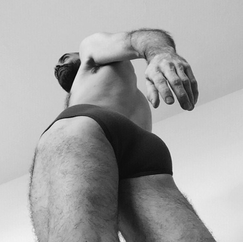 insta-hunk:  Instagram: @scottinno