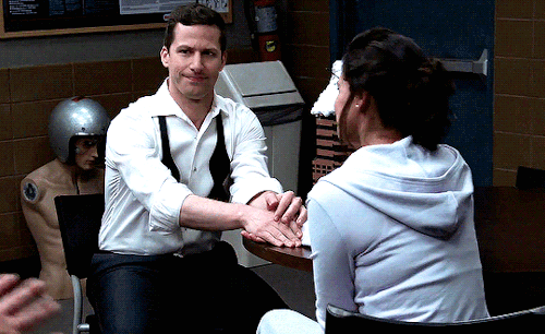 benslie:jake + holding amy’s hand with both of his hands