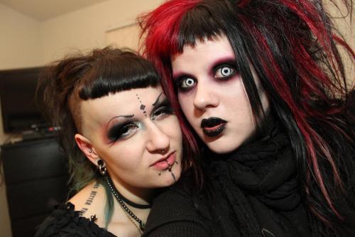 comatose-bat:msgak:Here’s a few photos of me and my friends at a New years Party last night <3Suc