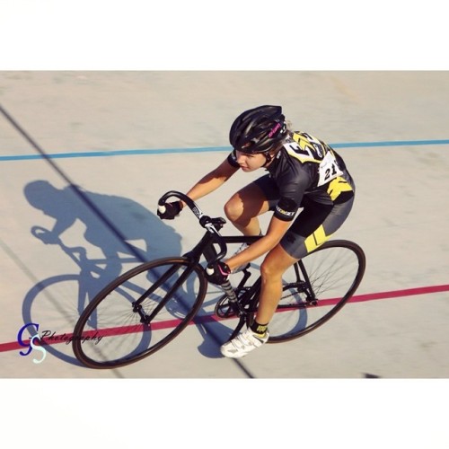 dukester00: Another shot from the Ride The Black Line Series last Wednesday. Hope to see more women 