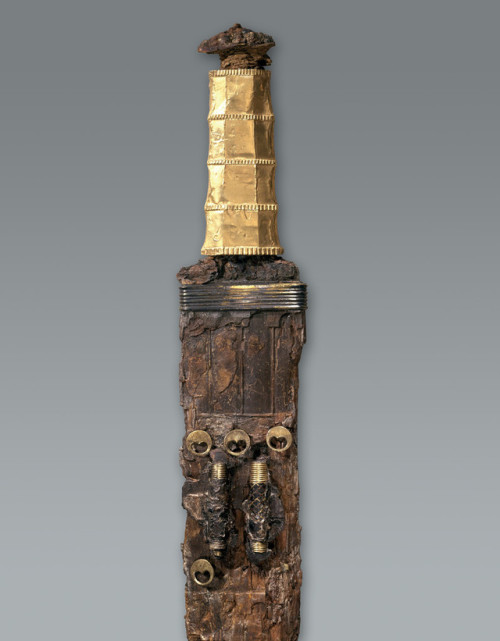 peashooter85:Gold gripped spatha, 5th century AD.from the Historisches Museum Basel