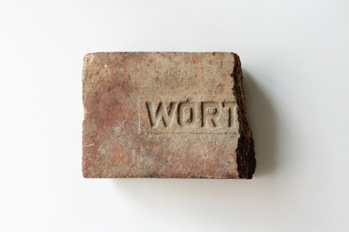 loverofbeauty:  Paschalis Zervas,  In praise of dialectics / Wort, found brick   (2014)