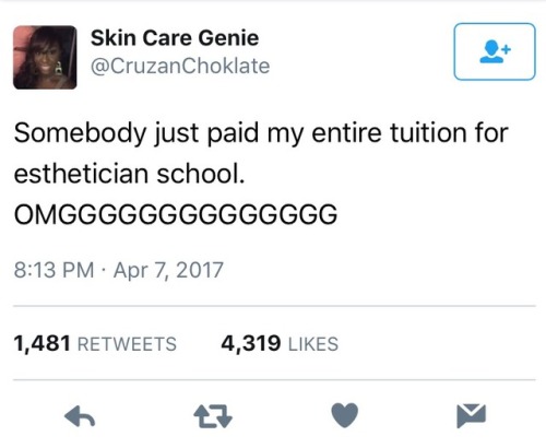 conciousrbg-empath:  lagonegirl:      Chrissy Tiegen pays for a woman’s beauty school tuition.  She’s such a wonderful person.    That’s what I’m talkin bout!  💕