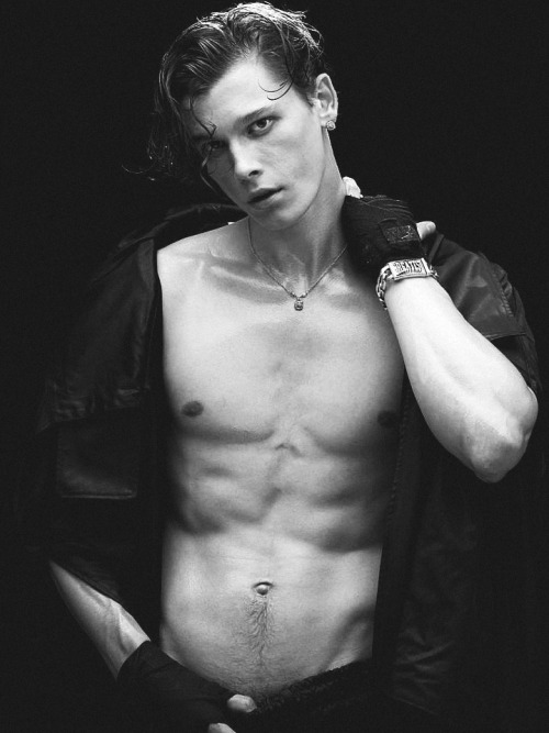 russian-boys:  Konstantin Vesnin