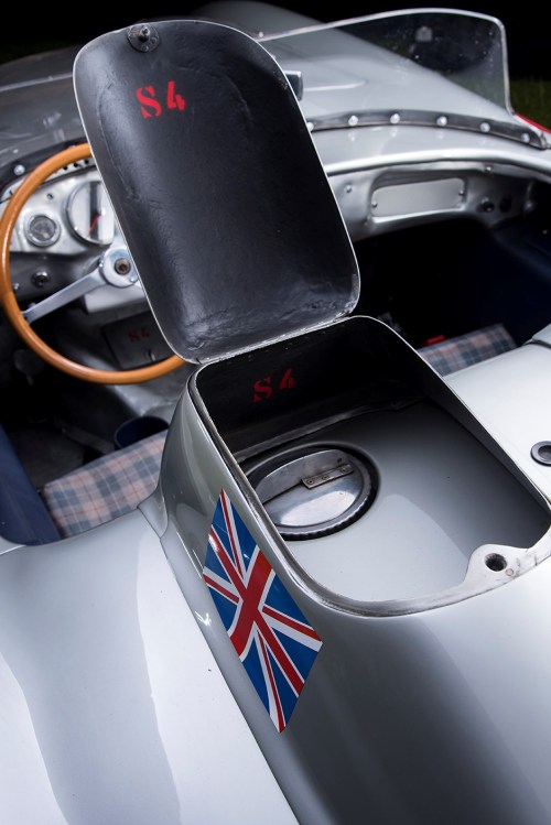 itsbrucemclaren:  The Stirling MossDenis Jenkinson Mercedes-Benz 300SLR