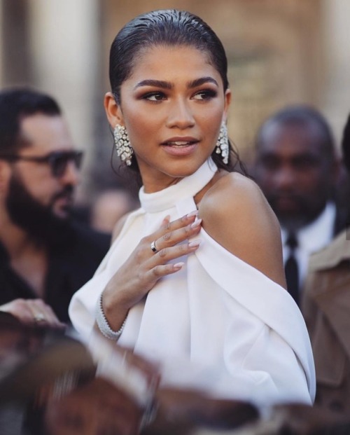 celebritiesrock:The beautiful Zendaya attends the Ralph And Russo fashion show in Paris