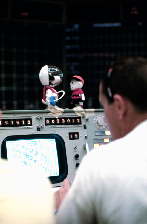 humanoidhistory: May 18, 1969 — During the Apollo 10 mission, replicas of Snoopy and Charlie Brown 