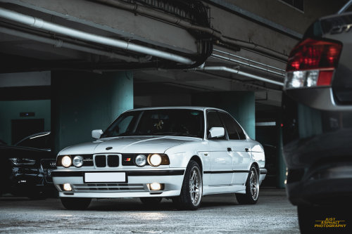 BMW 5 Series (E34)Image by Bryant Chng || IG