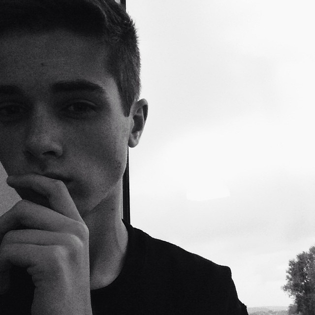 deanvictorr:  🎭 