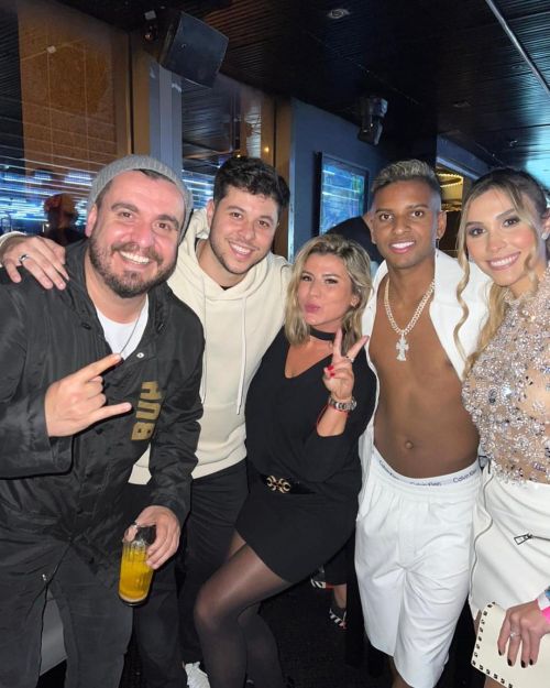 Rodrygo and Luana with friends in Brazil :)