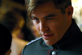 Steve Trevor + The Eternal Existential Anguish Over Dianas Wardrobe
