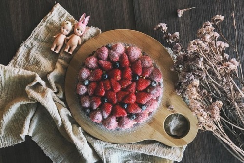 [7⃞甜點日誌] #可可莓果塔 #7號驛站 —————— #tart #berrytart #strawberrytart #strawberry #yummy #homemade #food #de