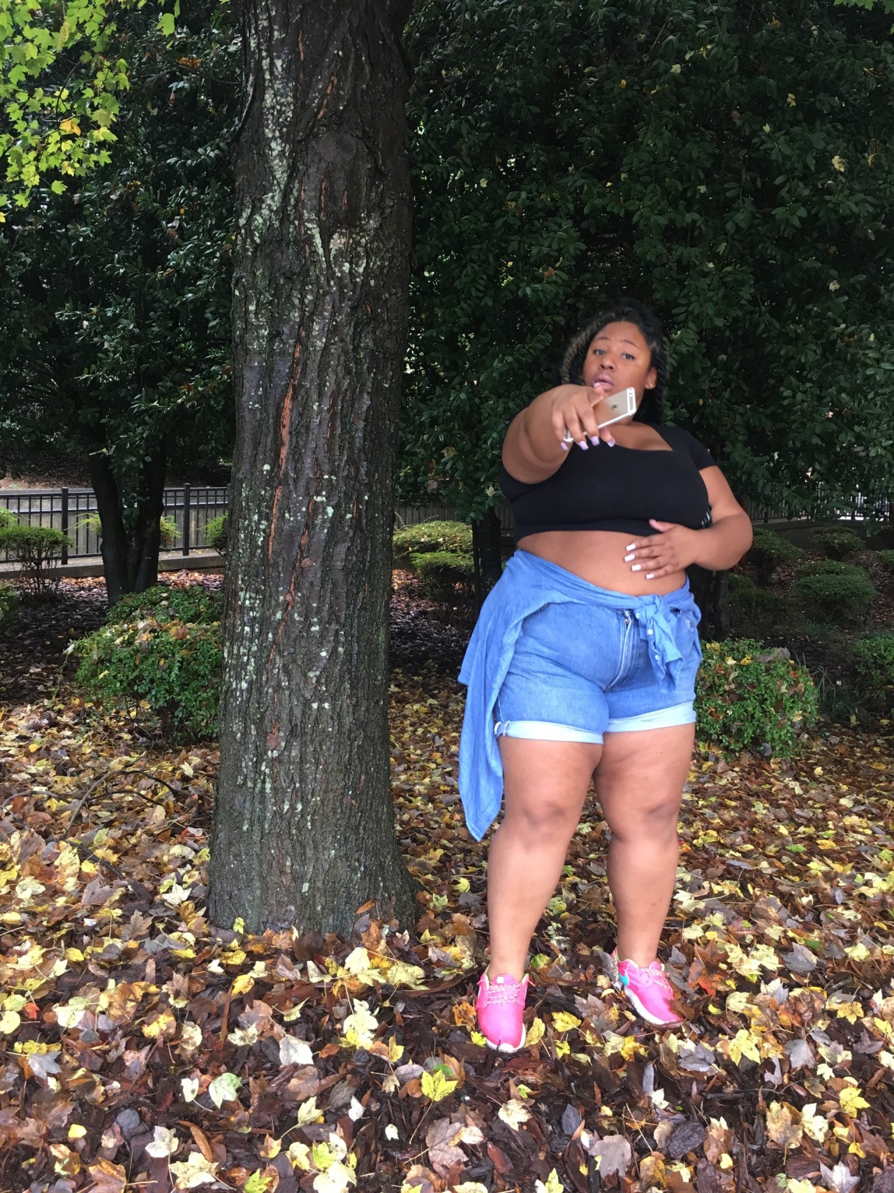 redlipsmwauh:  Being fat and beautiful in Atlanta ✨  Photo creds: @thickthighzmelanin