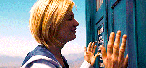 evangelineliily: But it’s an old police box.      Sort of. Not really.