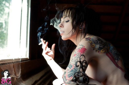 awesomeinkedangel:  suicide—love:  Silencia. → Smoking Special.  