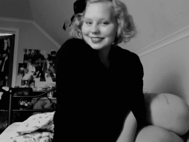 witchesofthenorth:  How could I ever doubt my sexiness. Ages 17-19