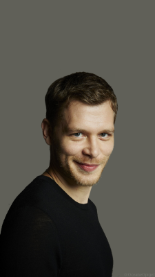 dobrevwallpapers:  JOSEPH MORGAN LOCKSCREENSLike/reblog