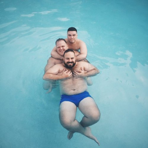 HOMENS MADUROS E SUNGAS / MATURE MEN AND SWIMWEAR
