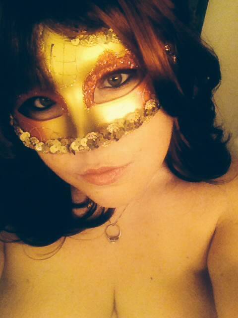 iz0mbie:  http://the-kitten-aphrodite.tumblr.com/ 