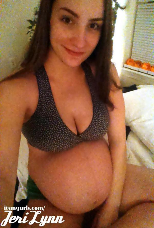 Porn photo hotpregnants:  preggofetish:Reblog for 420camgirl,