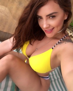 bikini-selfies:Let the summer begin