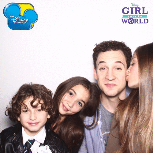 nextkaratekid:  happiestshowonearth:  Basically the most adorable family ever!  WHEN IS THIS PREMIERING 