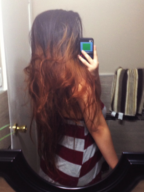 Hair selfie-sunday! I know that it&rsquo;s extremely messy!Sorry for lack of posts. &gt;.&am