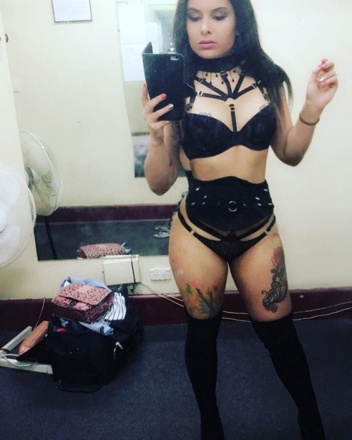 stripper-locker-room:  https://www.instagram.com/caramel_shizzle/