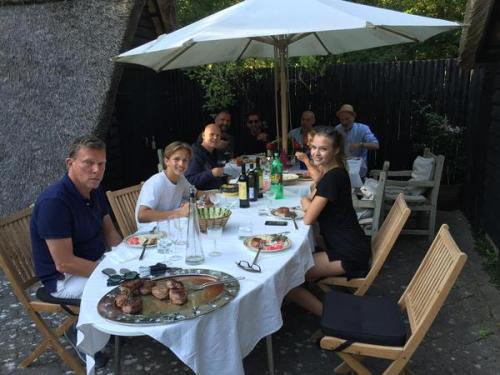 August 22, 2015: “HarryHavskum: Barbacoa con carne australiana”