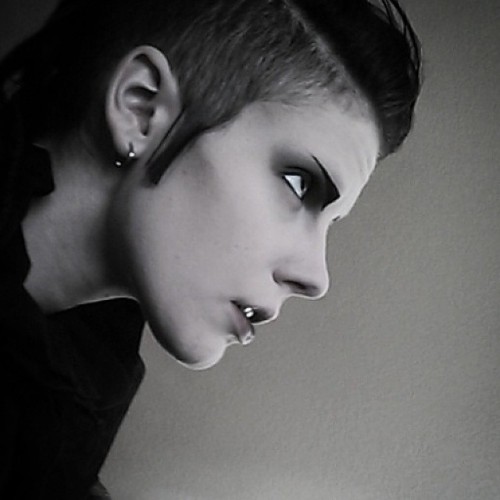 shadowsofthemind:  °it’s a b e a u t i f u l day to want to run a w a y°