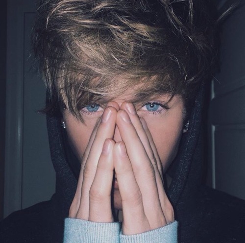 healinggabriel: Pictured: Gabrielminus the ear piercings and nose ring, this is a very good real-lif