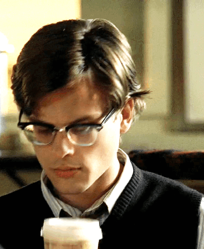 ropoto: Spencer Reid in glasses What is it about this man?! I would have all of his children.