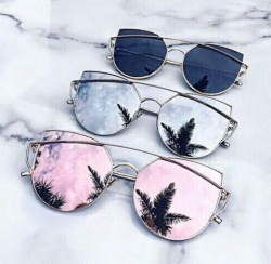 thechic-fashionista:Sunglasses | Shop here» 