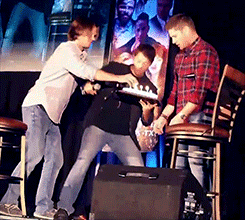 itsokaysammy:  J2M blowing out the candles on the Supernatural birthday cake.  