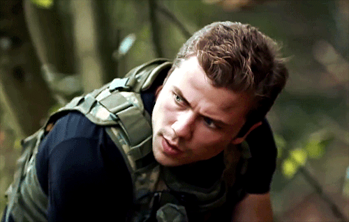Tagged By @whumpypepsigal In A Tag Game For 10 Gifs Of You Favorite Shows No Titled And Tag Ten People